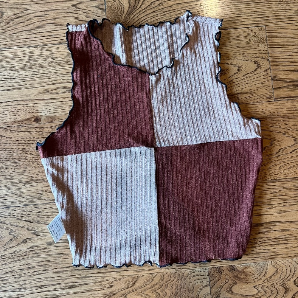 Amazon Patterned Crop Top